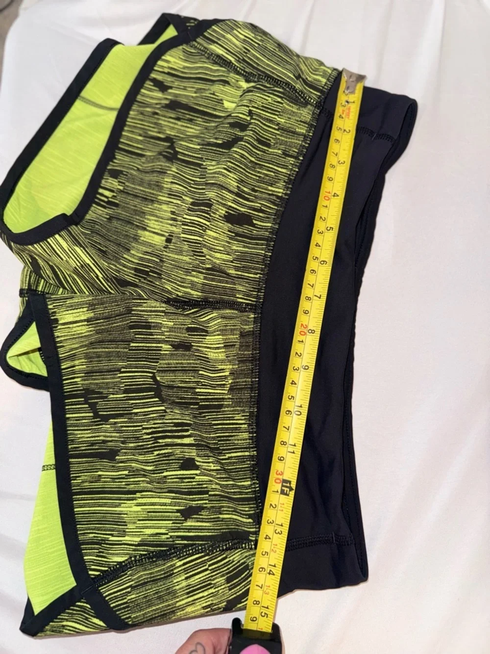 Lululemon Women’s Green Performance Athletic Active Lined Running Shorts Size 4